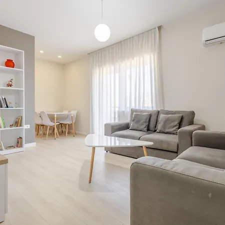 New Bazaar - Steps From Center Appartement