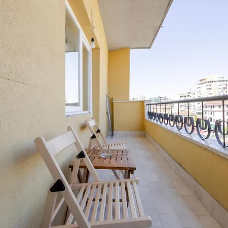 Appartement New Bazaar - Steps From Center *